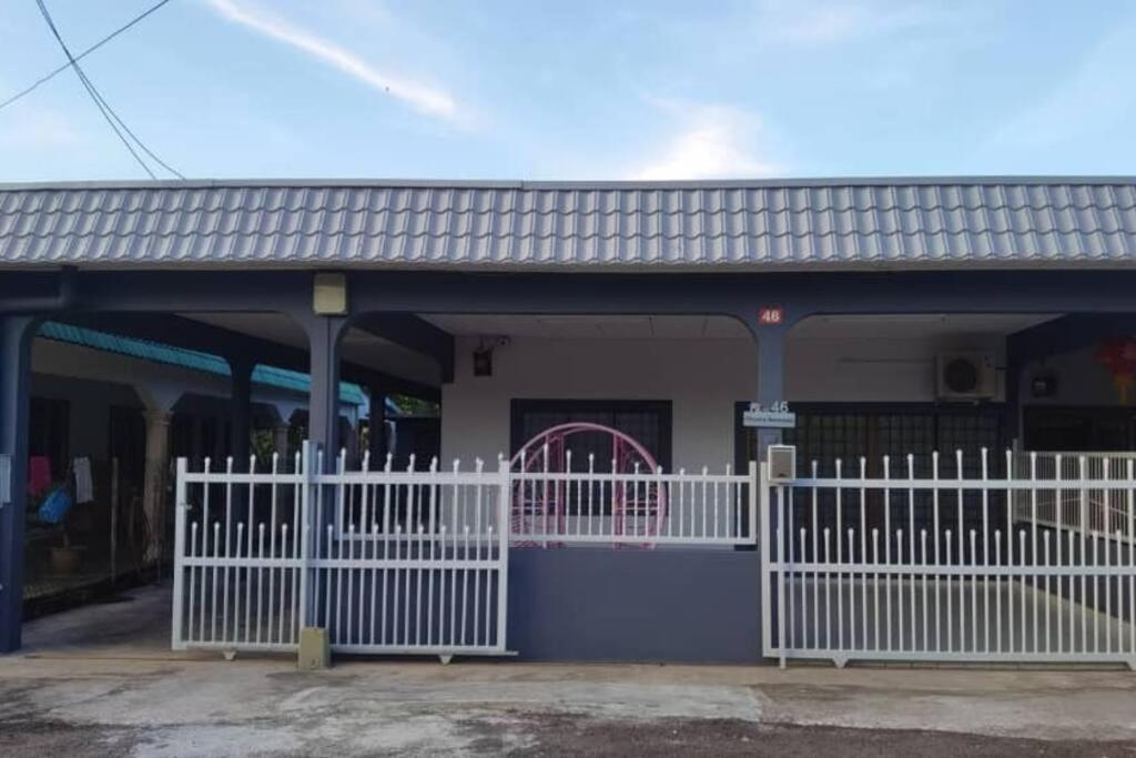 Mersing Spacious 3Bedroom With Free Parking Space Bagian luar foto